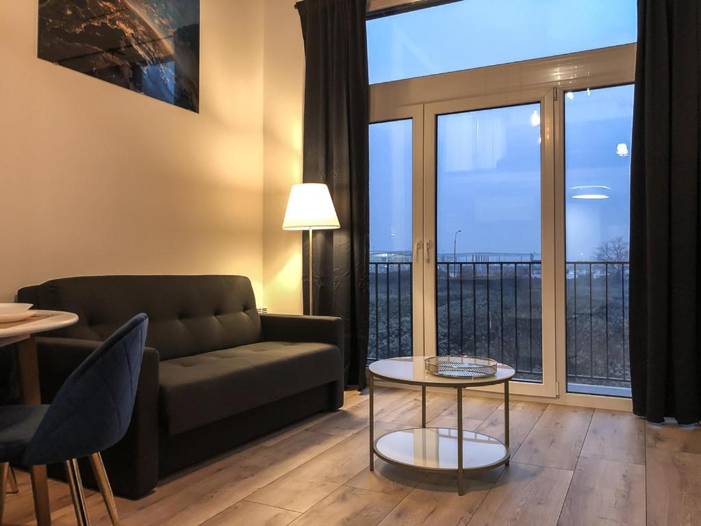 Airport Apartment วรอตซวาฟ ภายนอก รูปภาพ