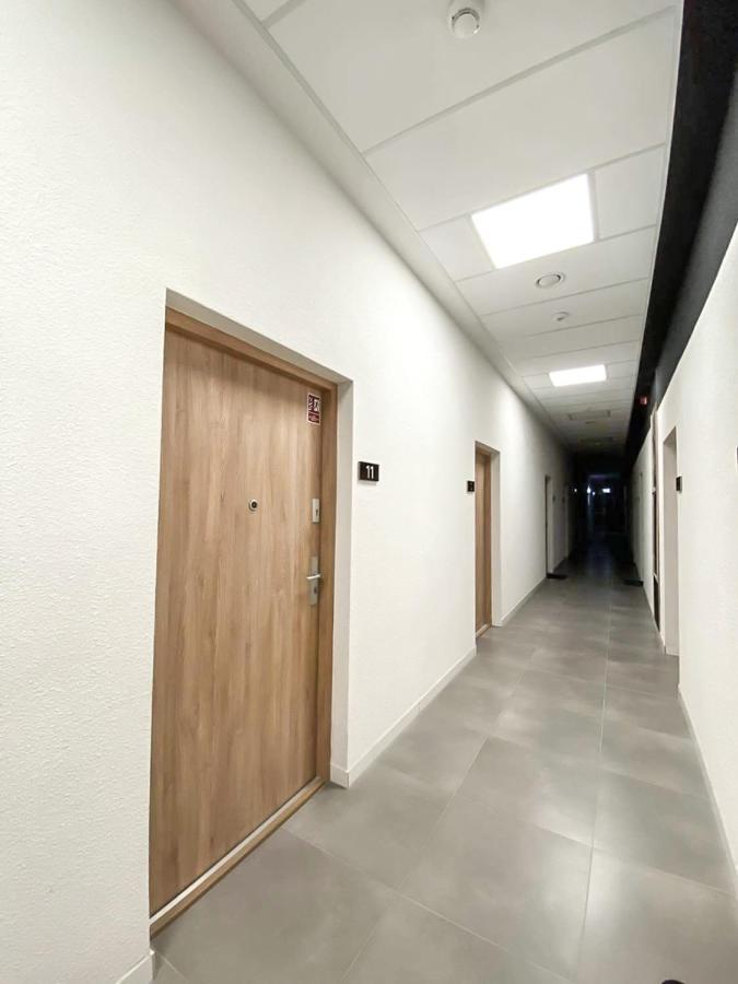 Airport Apartment วรอตซวาฟ ภายนอก รูปภาพ